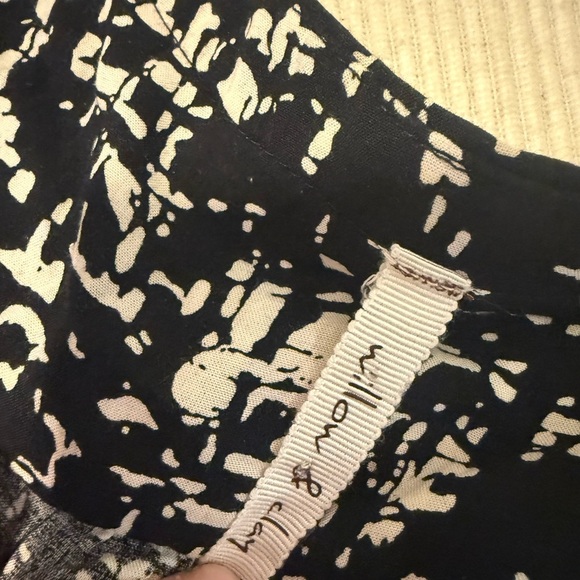 Willow & Clay Black White Abstract Wrap Dress Pink Trim Size Large Made in USA - Picture 8 of 10